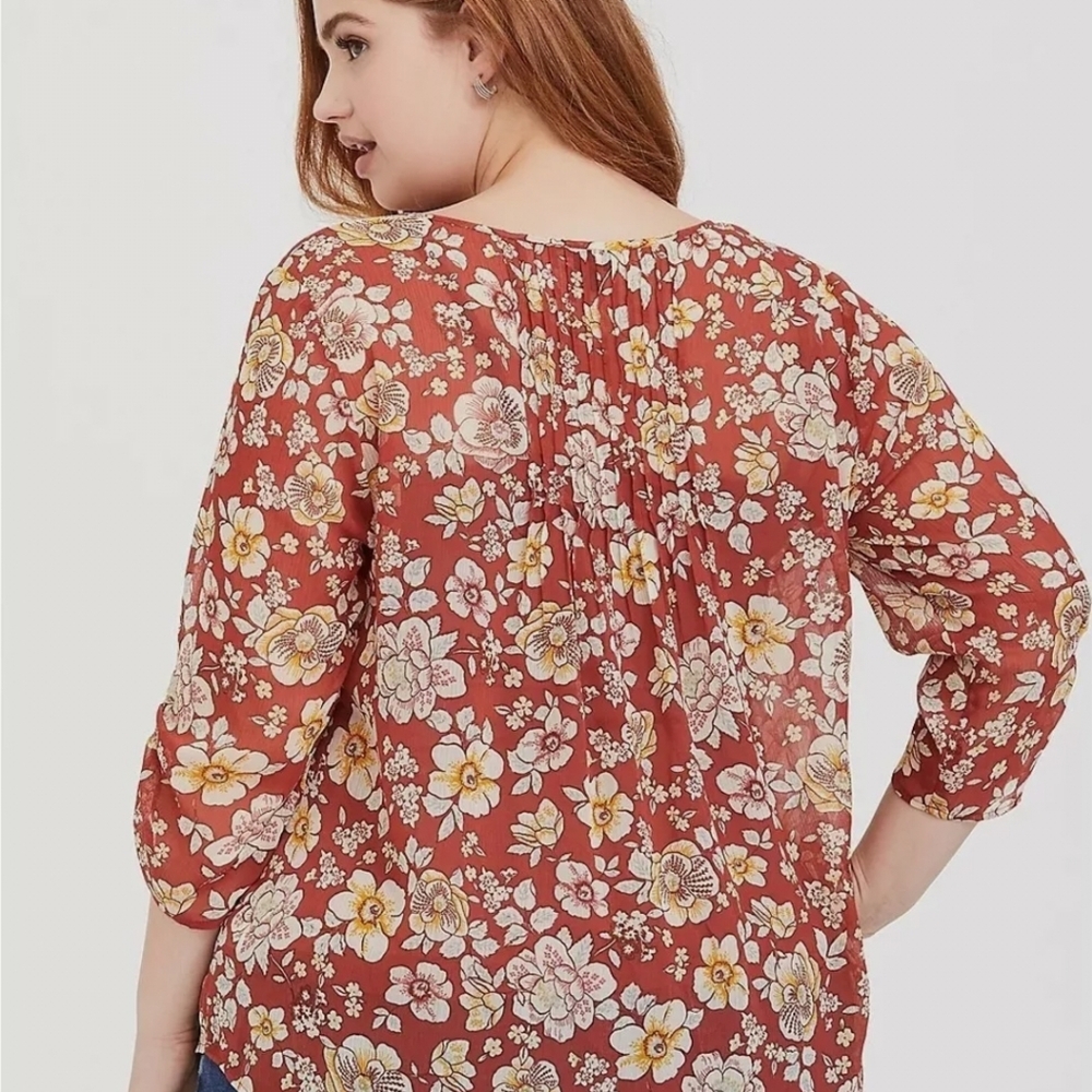 Torrid  FLORAL PRINT CHIFFON PLEATED BLOUSE - Picture 2 of 10